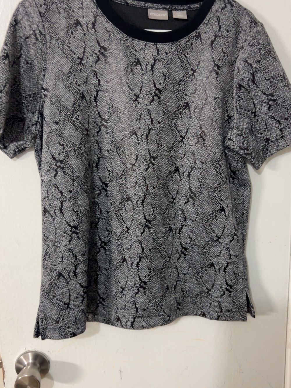 Chico's women Black and Gray Snake-Print Short Sleeve Tee